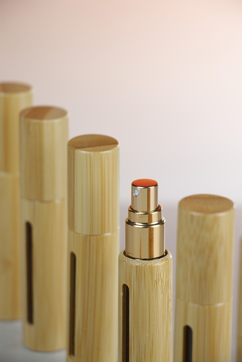 Eco-Friendly Wood & Glass Spray Bottle | Refillable Atomizer - Image 3